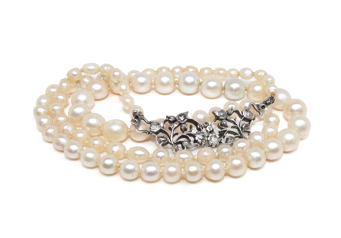 Natuurlijk parelcollier - Zeeuws Veilinghuis - natural pearls